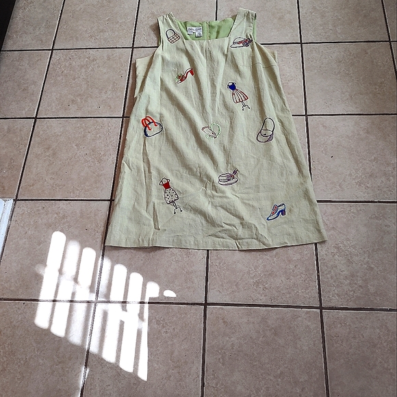 Betsy Lauren Sheath Dress Size 16W Embroidered Lined Back Split Color Lime "30" - Picture 13 of 13